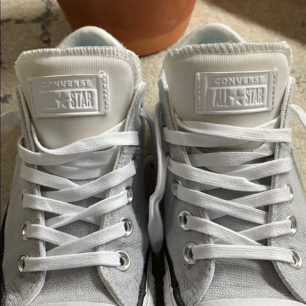 Grey textile Converse, almost new!
